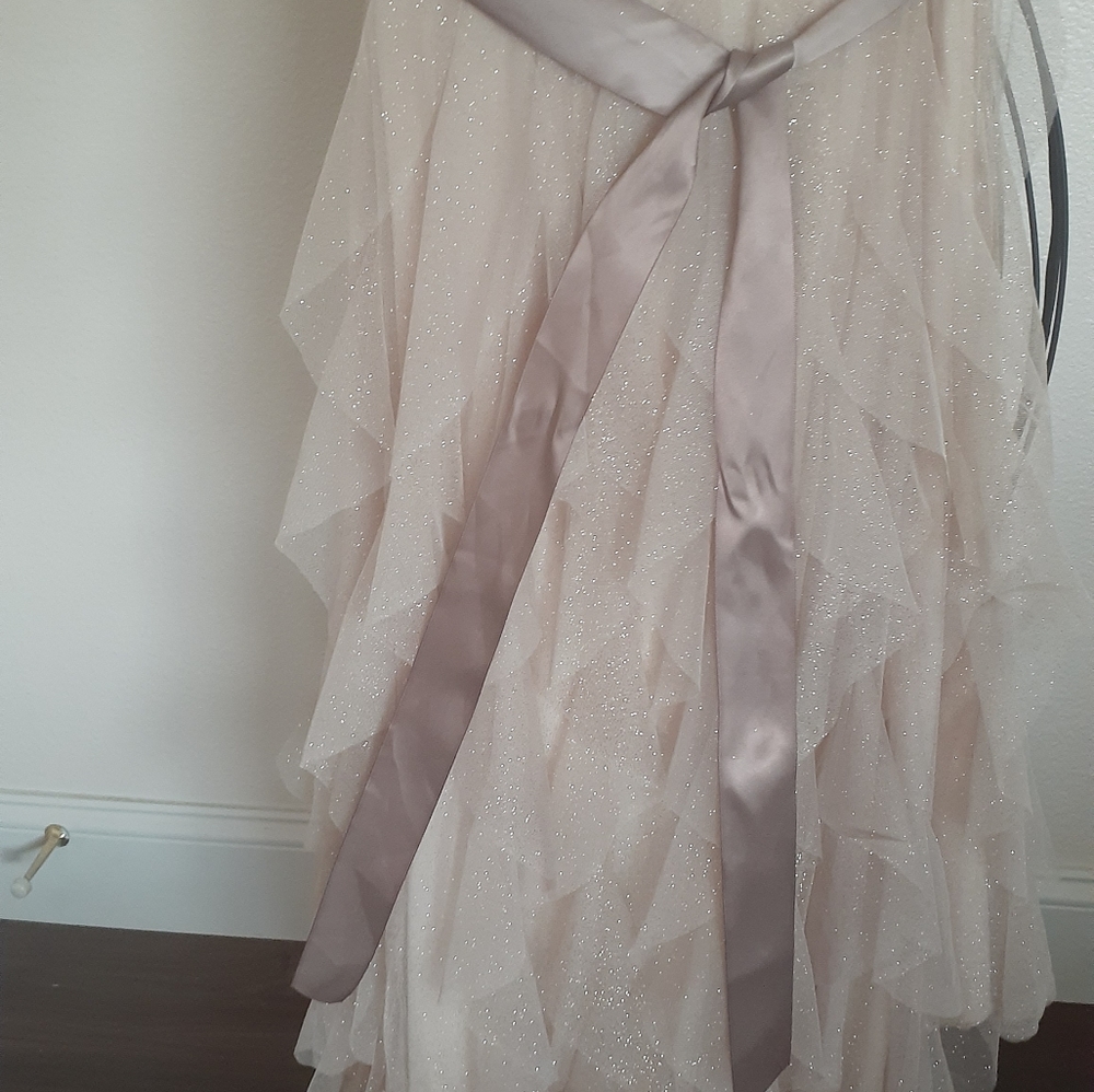 Dress - Picture 5 of 6